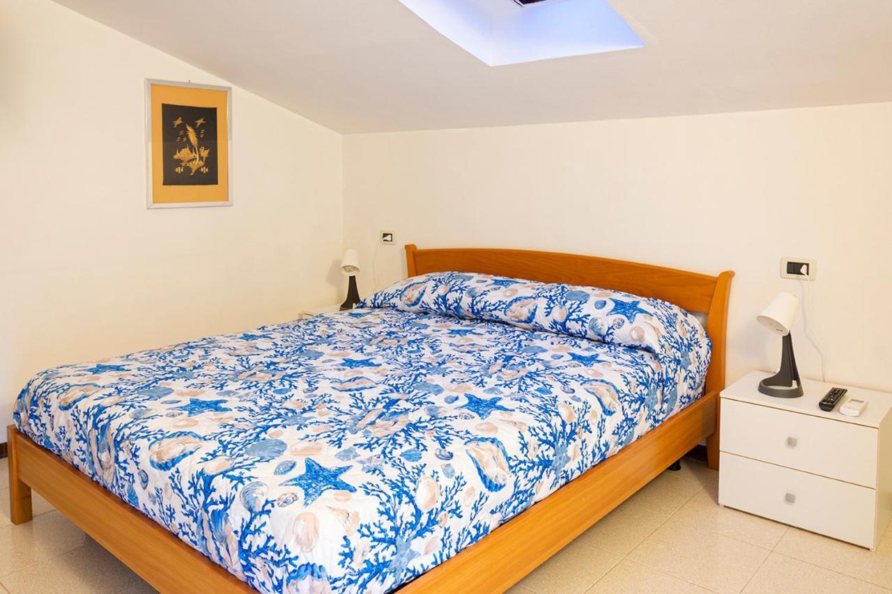 Appartamenti La Casina Porto Azzurro Bagian luar foto